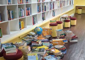 2025-10-28_Buecher_3_original