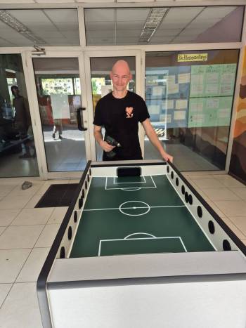 2025-12-05_Kicker-2_original