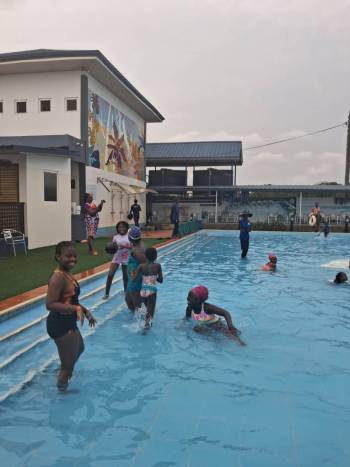 Teen_club_water_park2_original