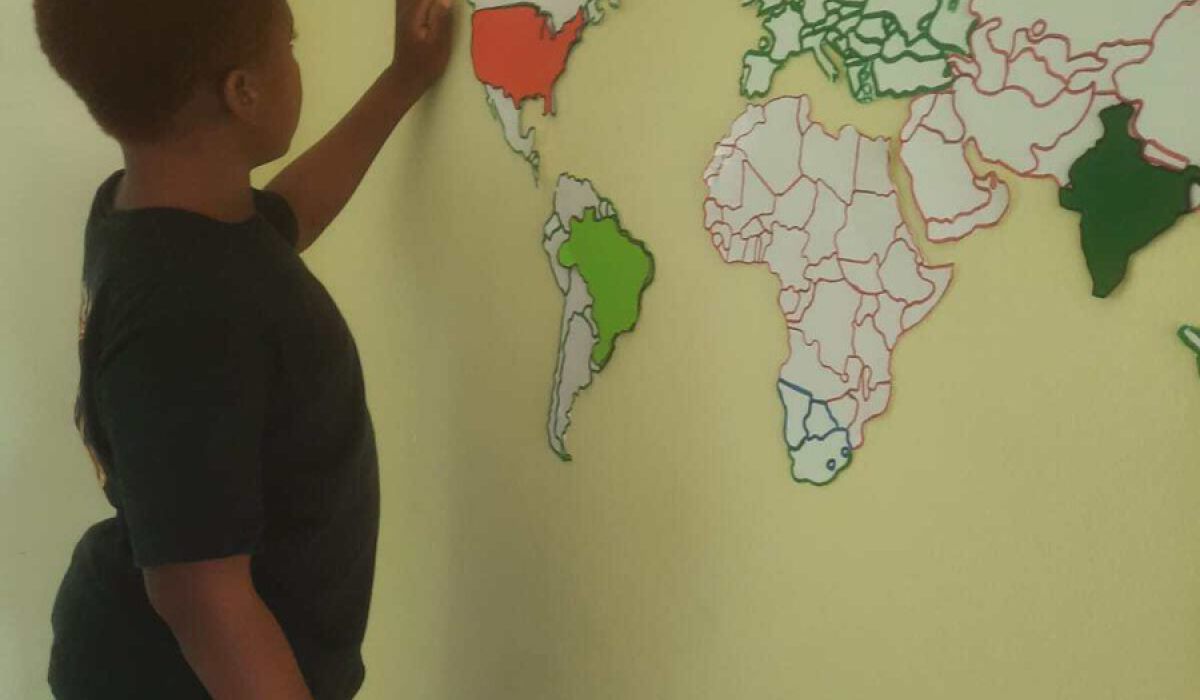 Weltkarte mit Maß und Fantasie – Geografieprojekt der Klasse 7