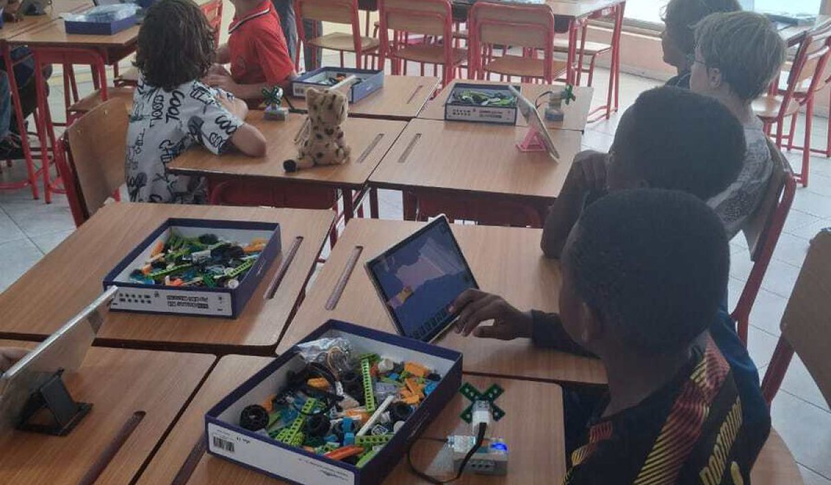 A Fantastic Workshop Day: Junior Robotics, Coding & Digital Design